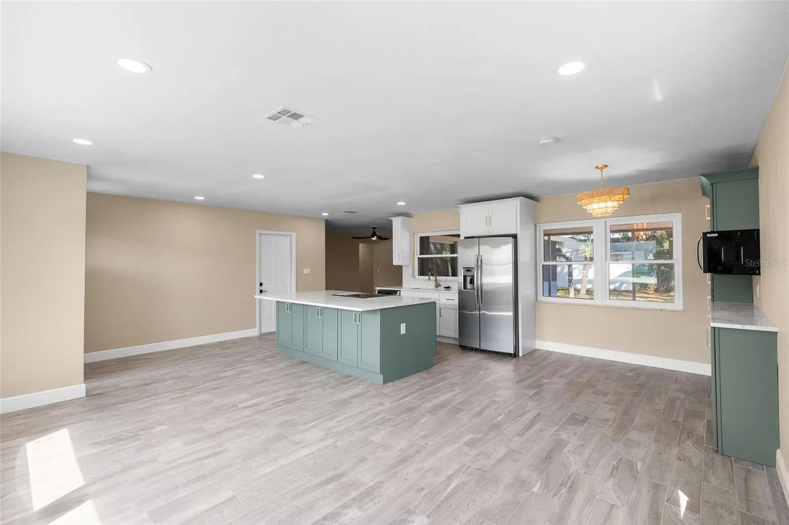 5901 DENVER STREET NE, ST PETERSBURG, FL, photo 8 of 42