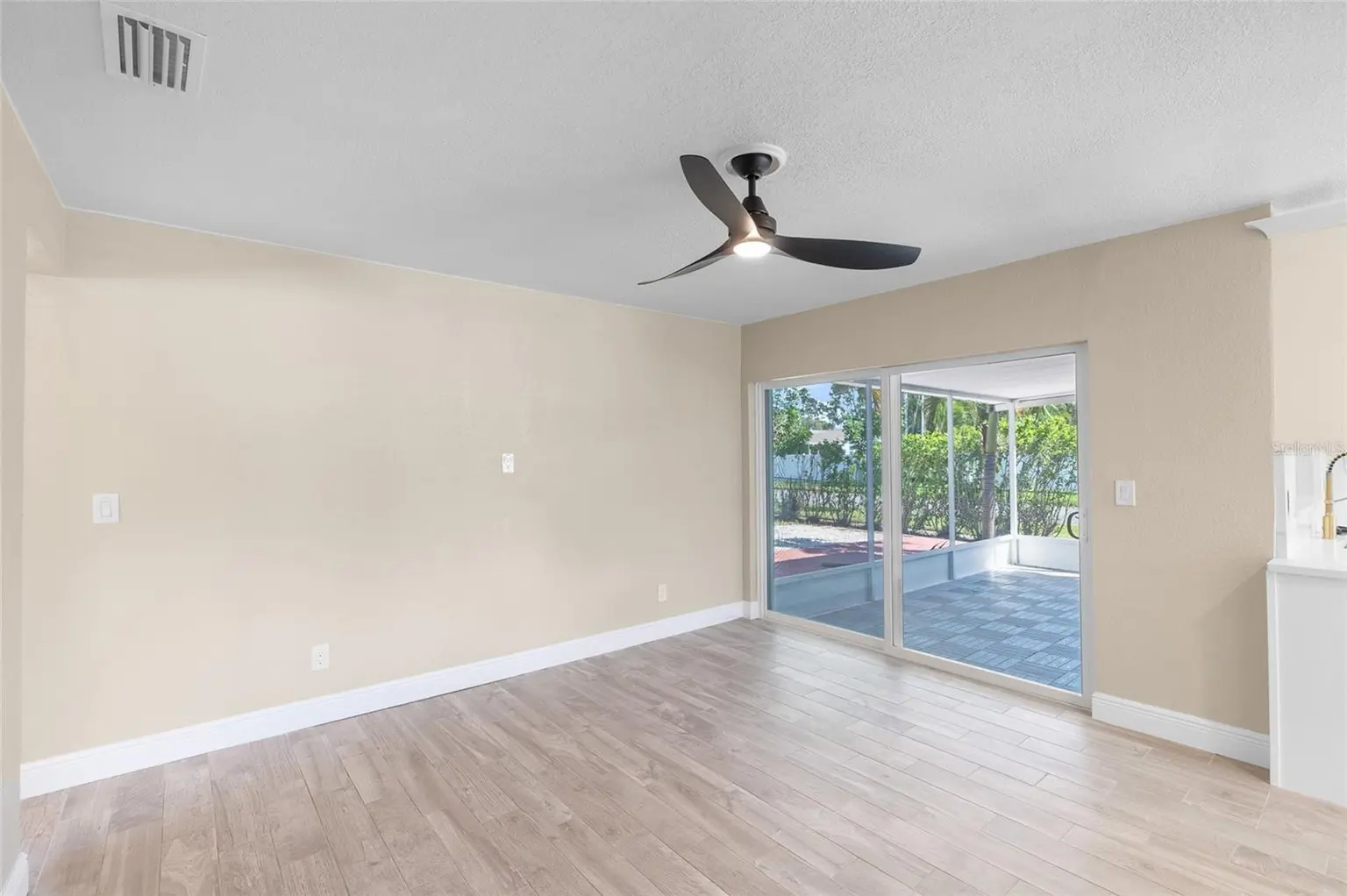 5901 DENVER STREET NE, ST PETERSBURG, FL, photo 14 of 42