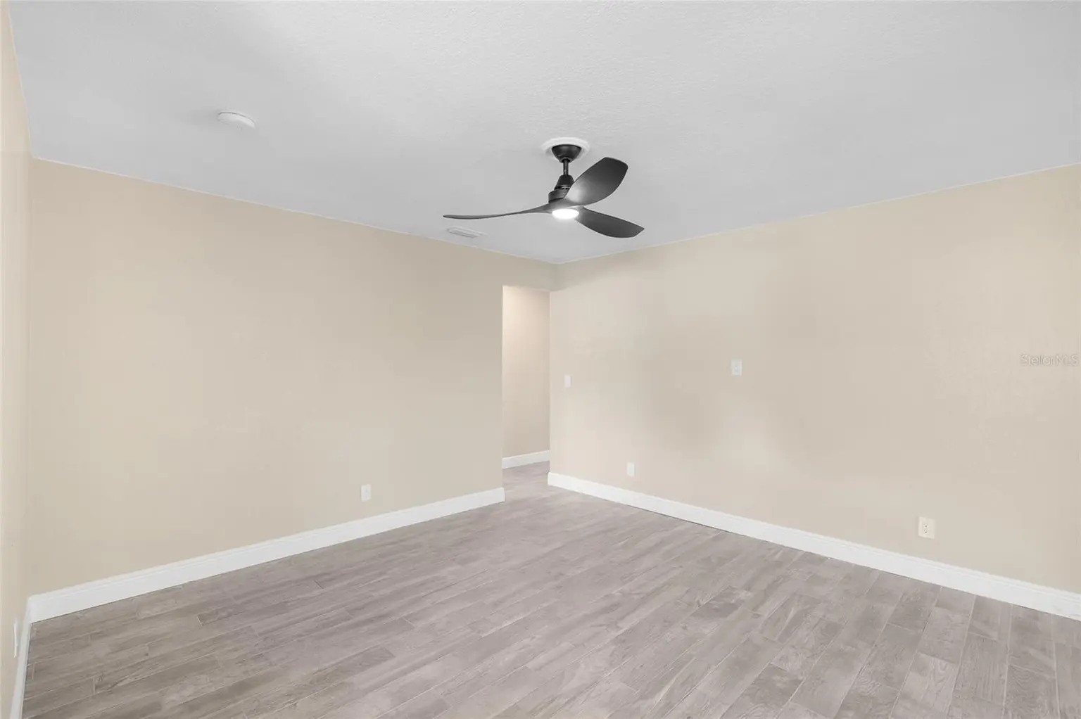 5901 DENVER STREET NE, ST PETERSBURG, FL, photo 15 of 42