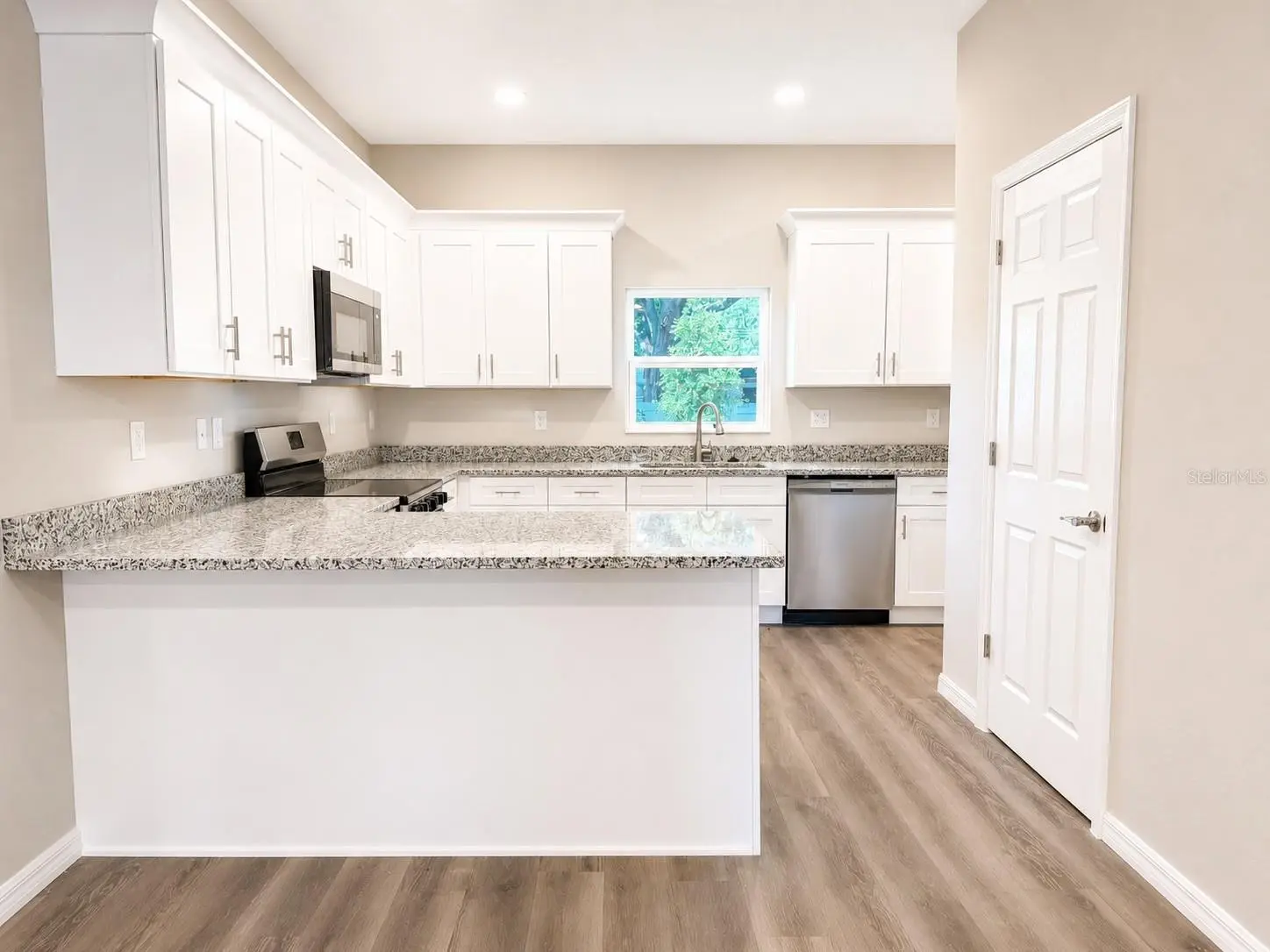 5028 FINDERS COURT, TAMPA, FL, photo 4 of 26