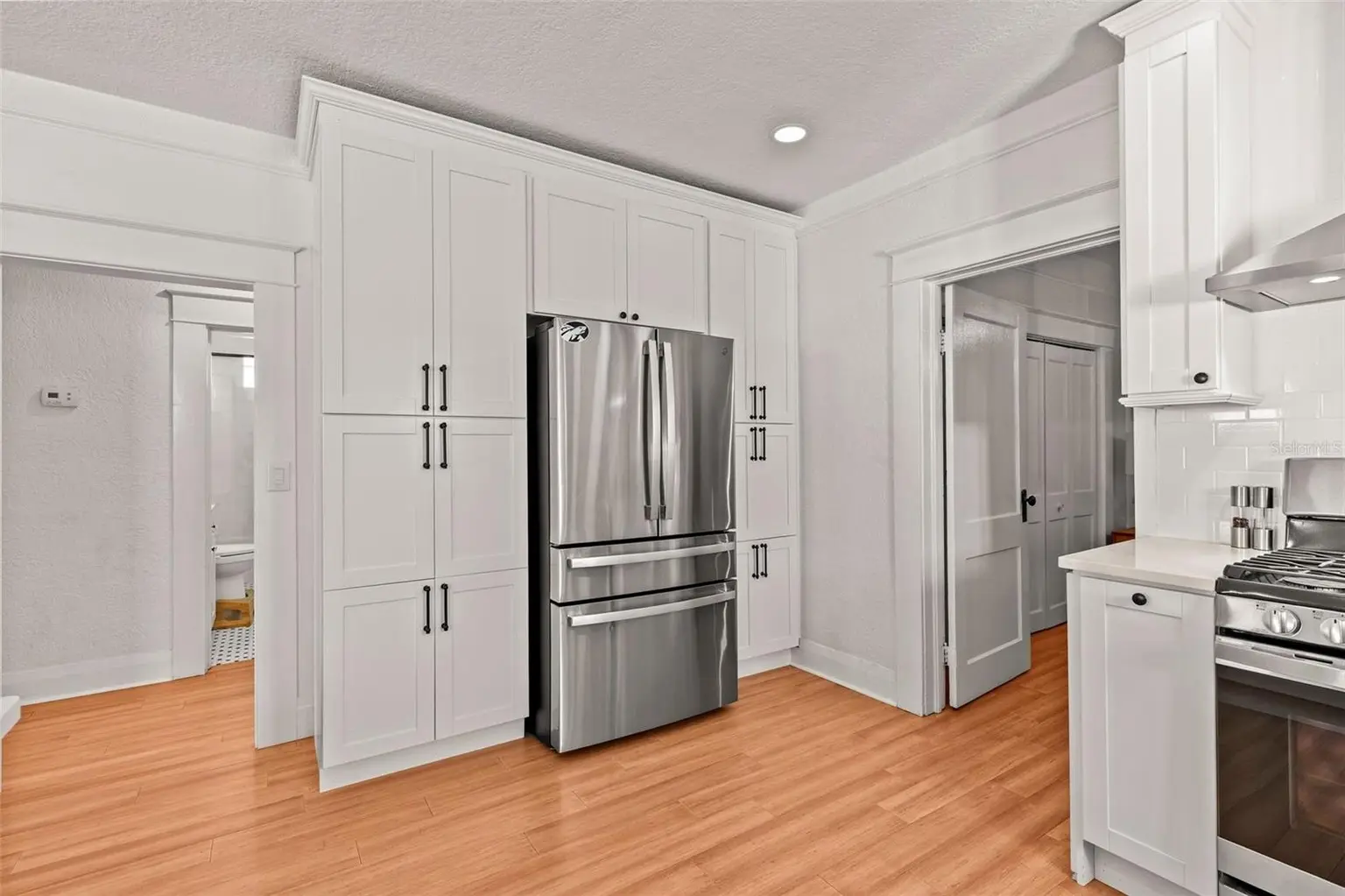 211 S ALBANY AVENUE, TAMPA, FL, photo 15 of 53