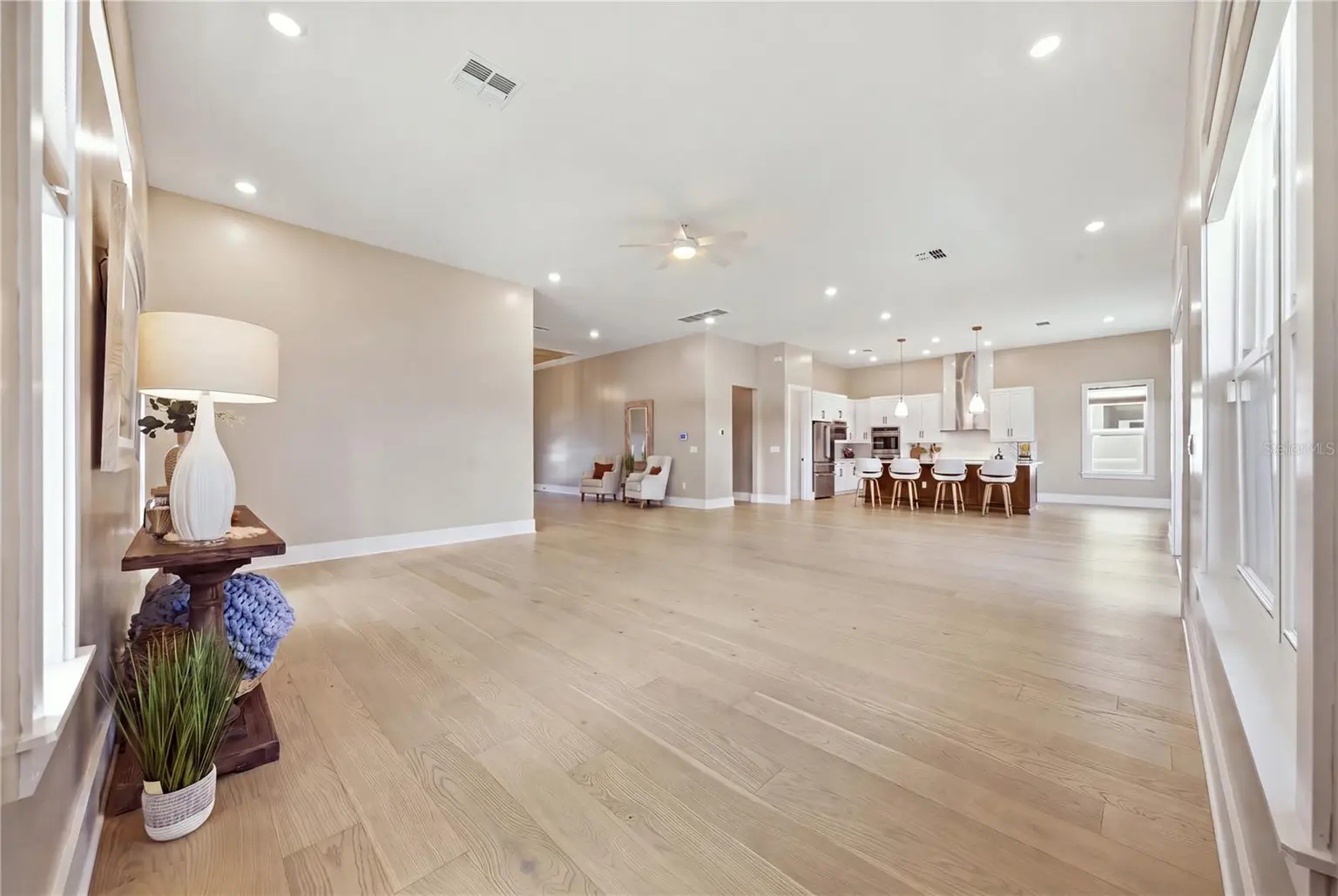 4022 W BAY TO BAY BOULEVARD, TAMPA, FL, photo 6 of 38