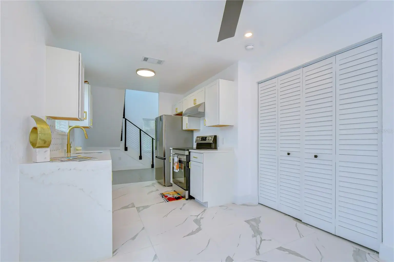 214 8TH AVENUE DRIVE W, BRADENTON, FL, photo 11 of 25