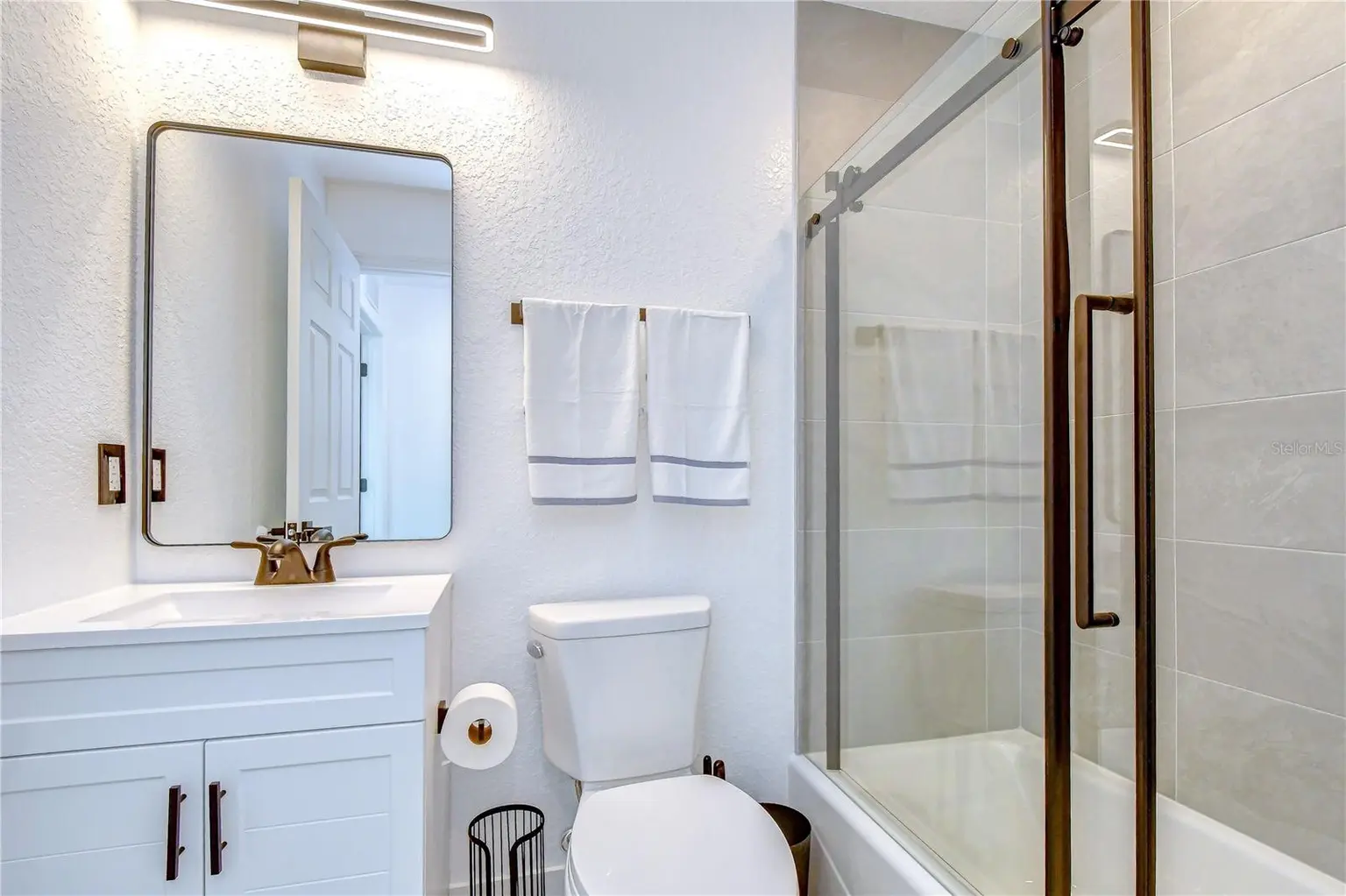 214 8TH AVENUE DRIVE W, BRADENTON, FL, photo 19 of 25