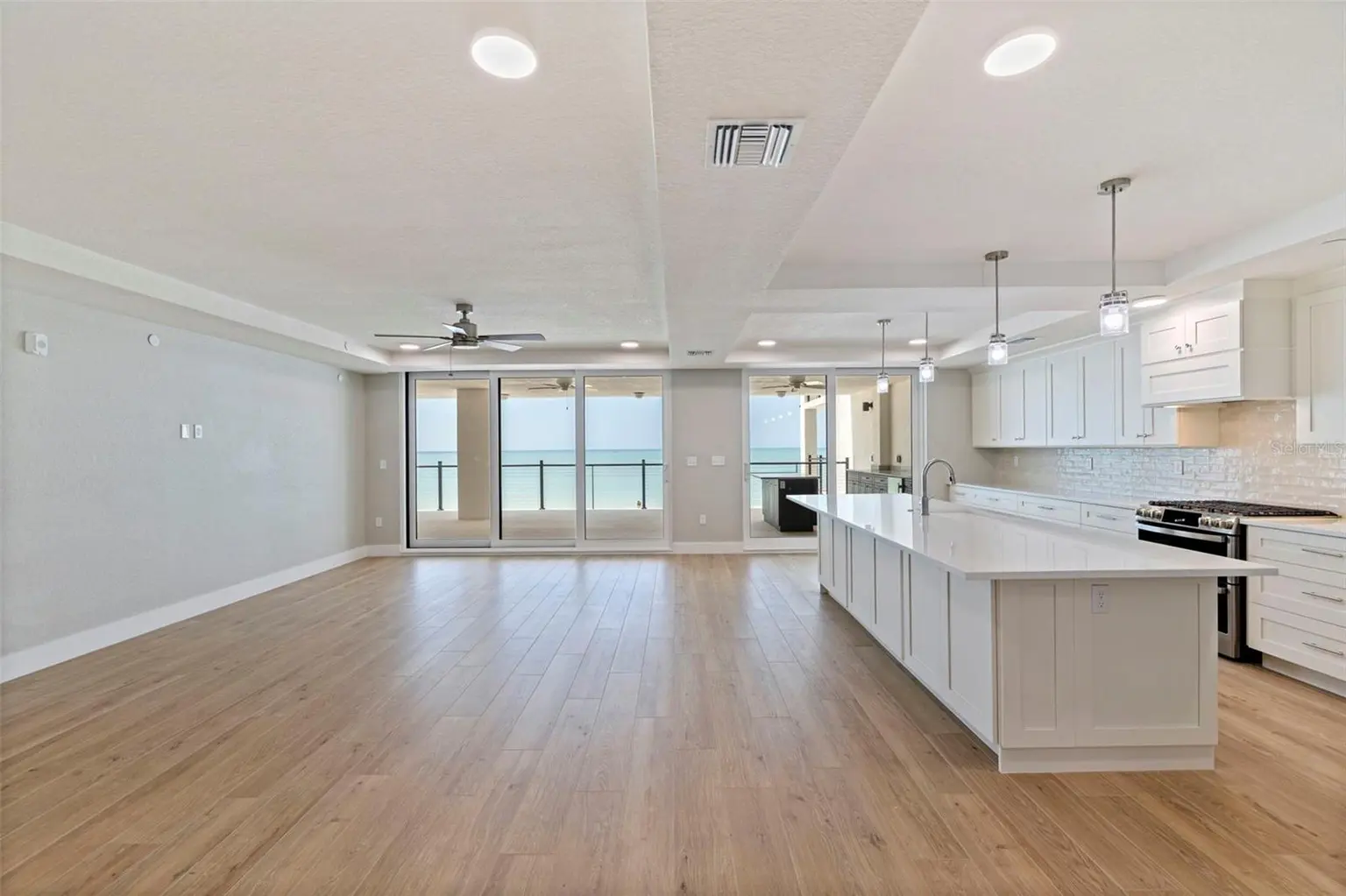 14048 GULF BOULEVARD #302, MADEIRA BEACH, FL, photo 9 of 79