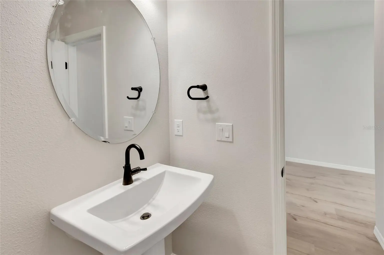 630 KINGSWOOD COURT, BRADENTON, FL, photo 27 of 33