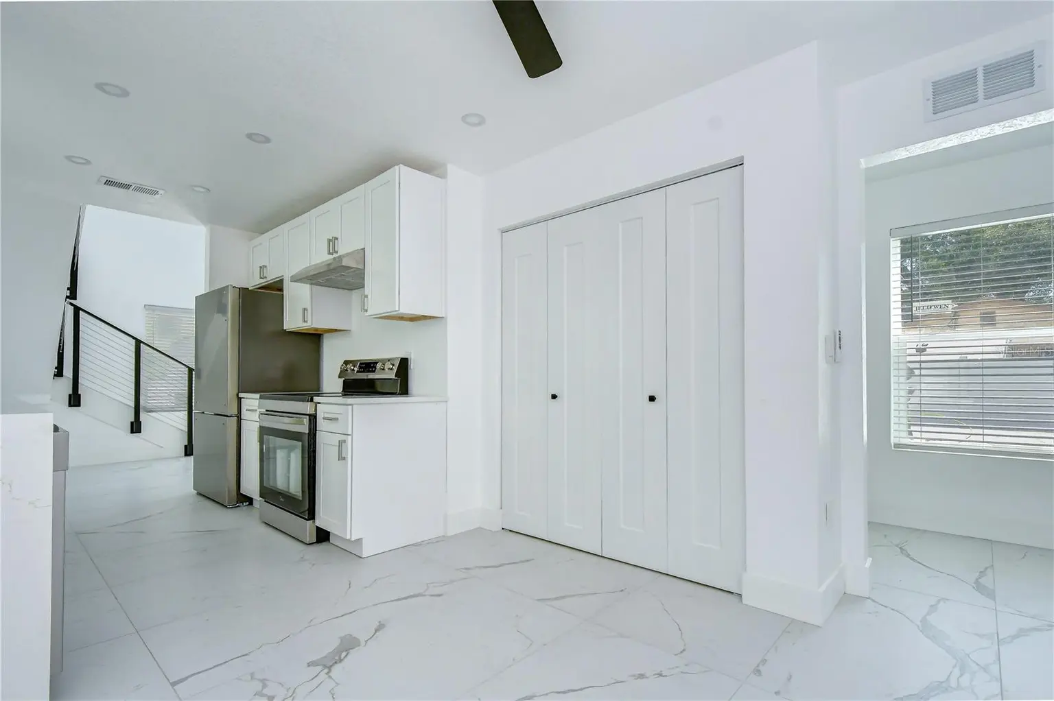 222 8TH AVENUE DRIVE W, BRADENTON, FL, photo 9 of 25