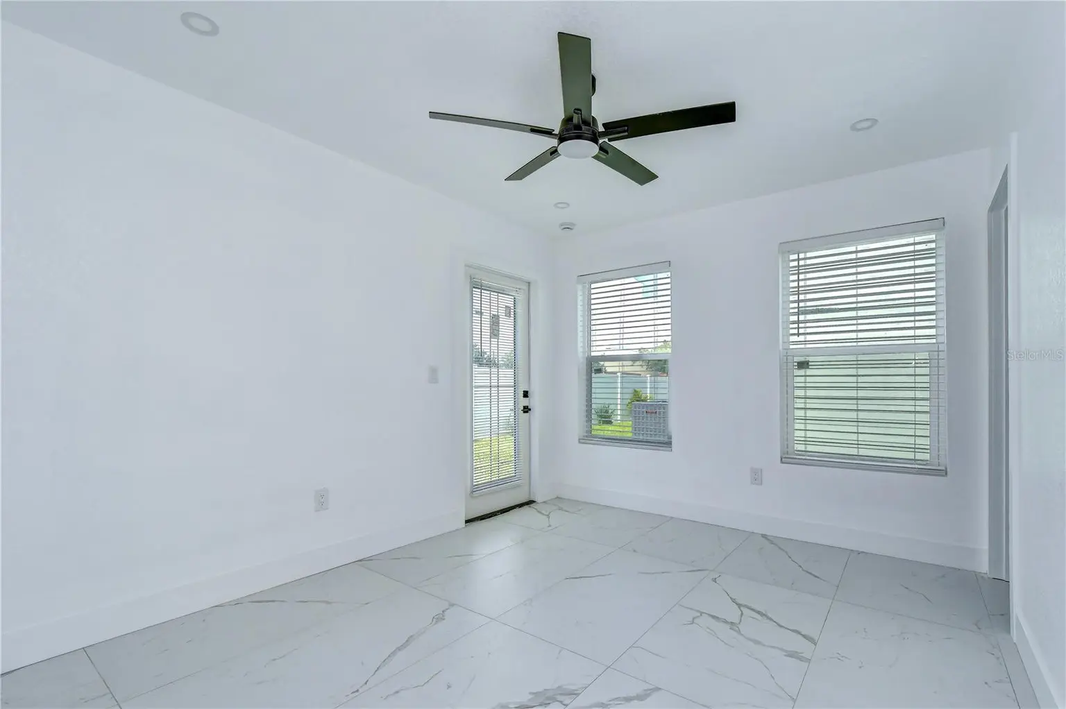 222 8TH AVENUE DRIVE W, BRADENTON, FL, photo 10 of 25