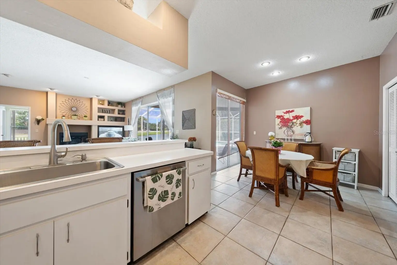 684 SAMANTHA DRIVE, PALM HARBOR, FL, photo 8 of 29