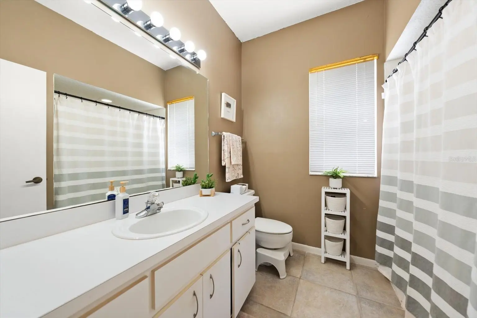 684 SAMANTHA DRIVE, PALM HARBOR, FL, photo 20 of 29