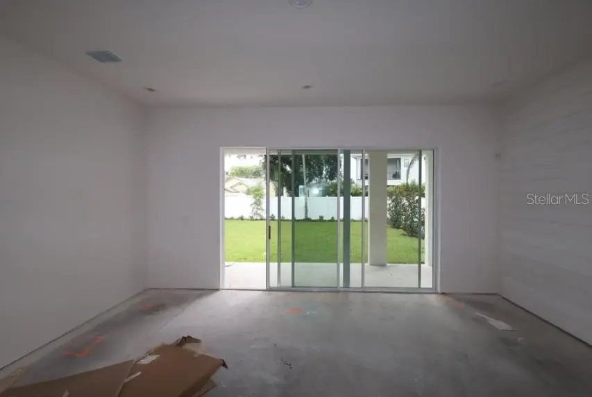 1002 W CHARTER STREET, TAMPA, FL, photo 11 of 21