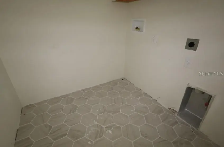 1002 W CHARTER STREET, TAMPA, FL, photo 16 of 21