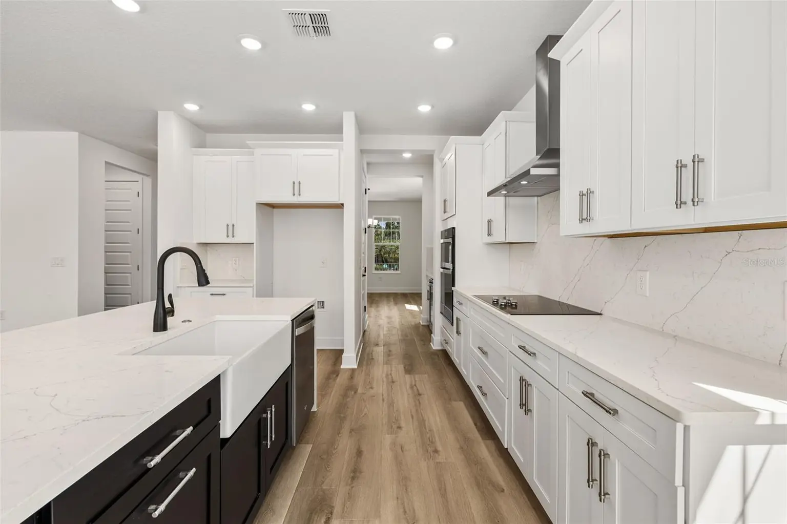 324 37TH AVENUE, ST PETERSBURG, FL, photo 9 of 42