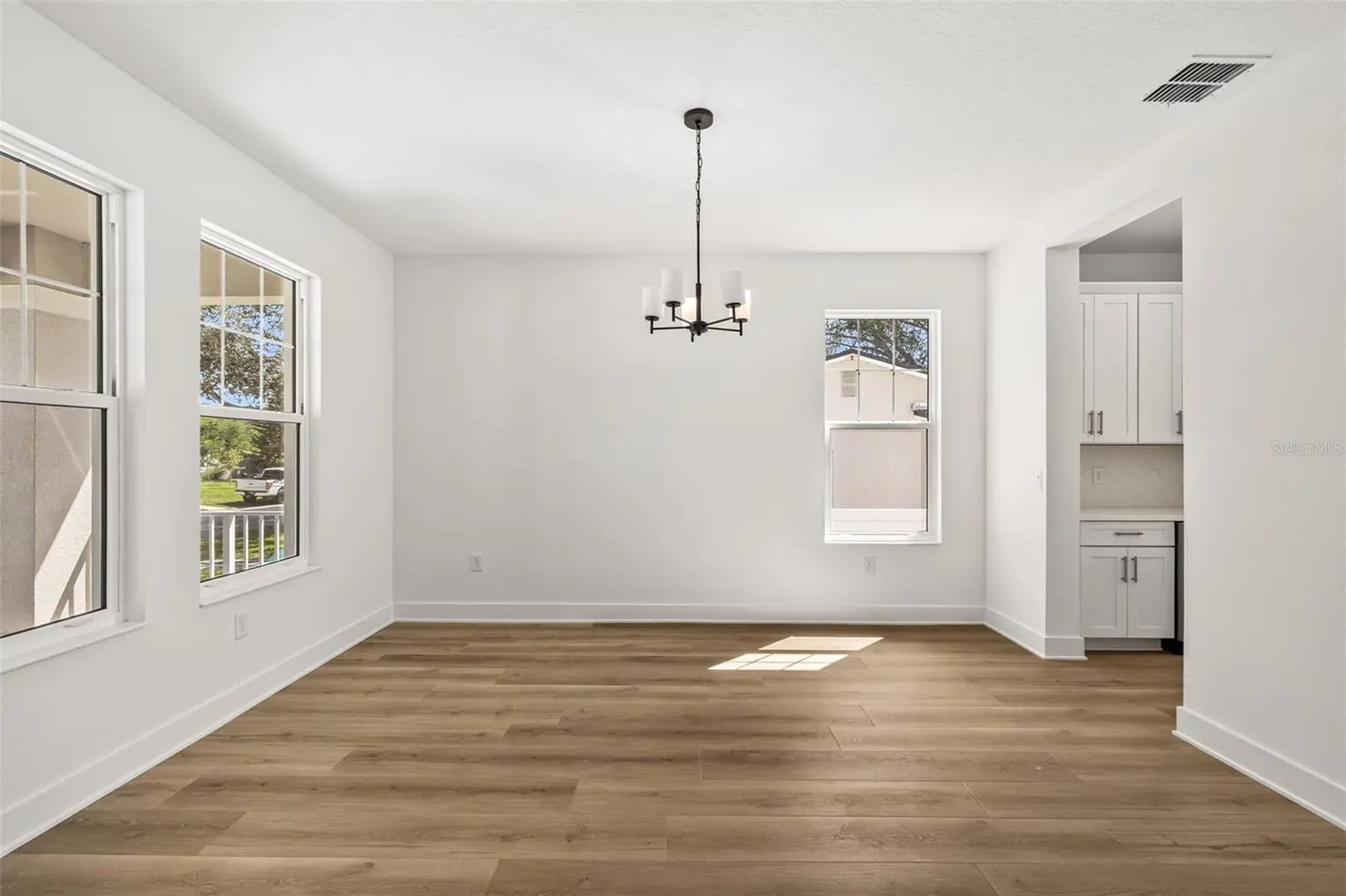 324 37TH AVENUE, ST PETERSBURG, FL, photo 14 of 42