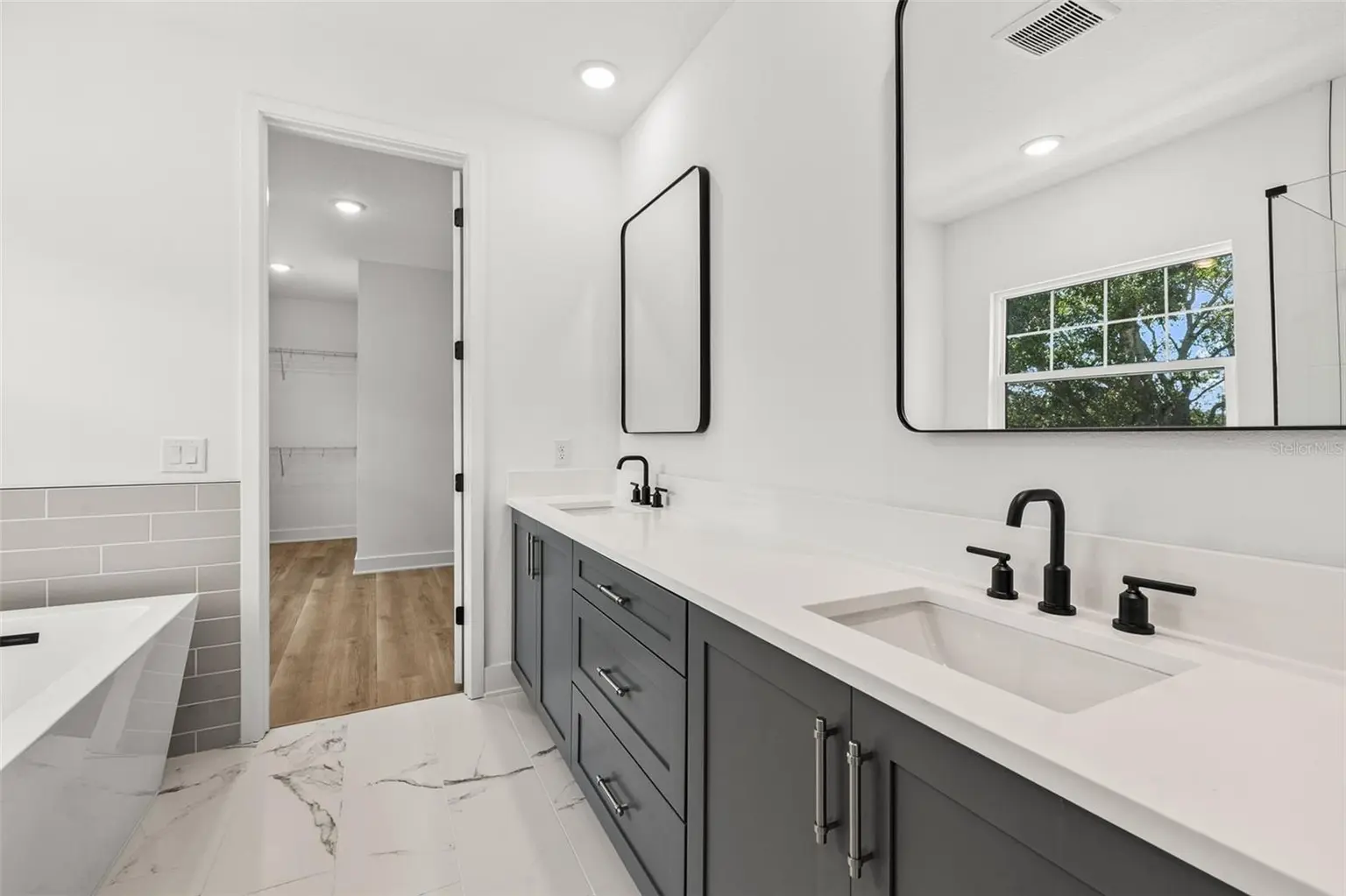324 37TH AVENUE, ST PETERSBURG, FL, photo 22 of 42