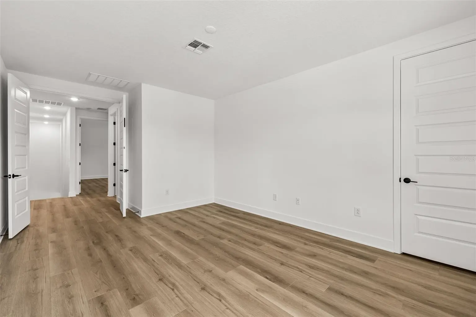 324 37TH AVENUE, ST PETERSBURG, FL, photo 29 of 42