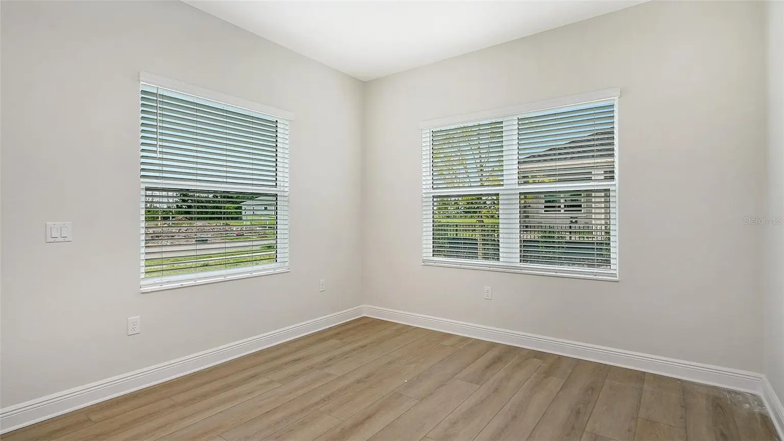 10005 POWELL AVENUE, PARRISH, FL, photo 9 of 33
