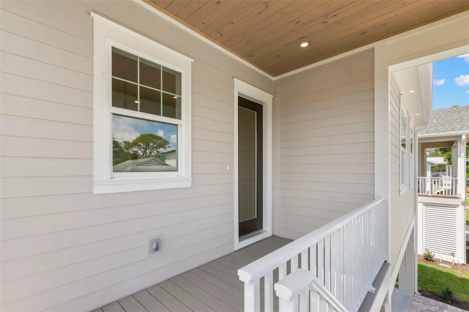 1868 MISSISSIPPI AVENUE NE, ST PETERSBURG, FL, photo 5 of 36