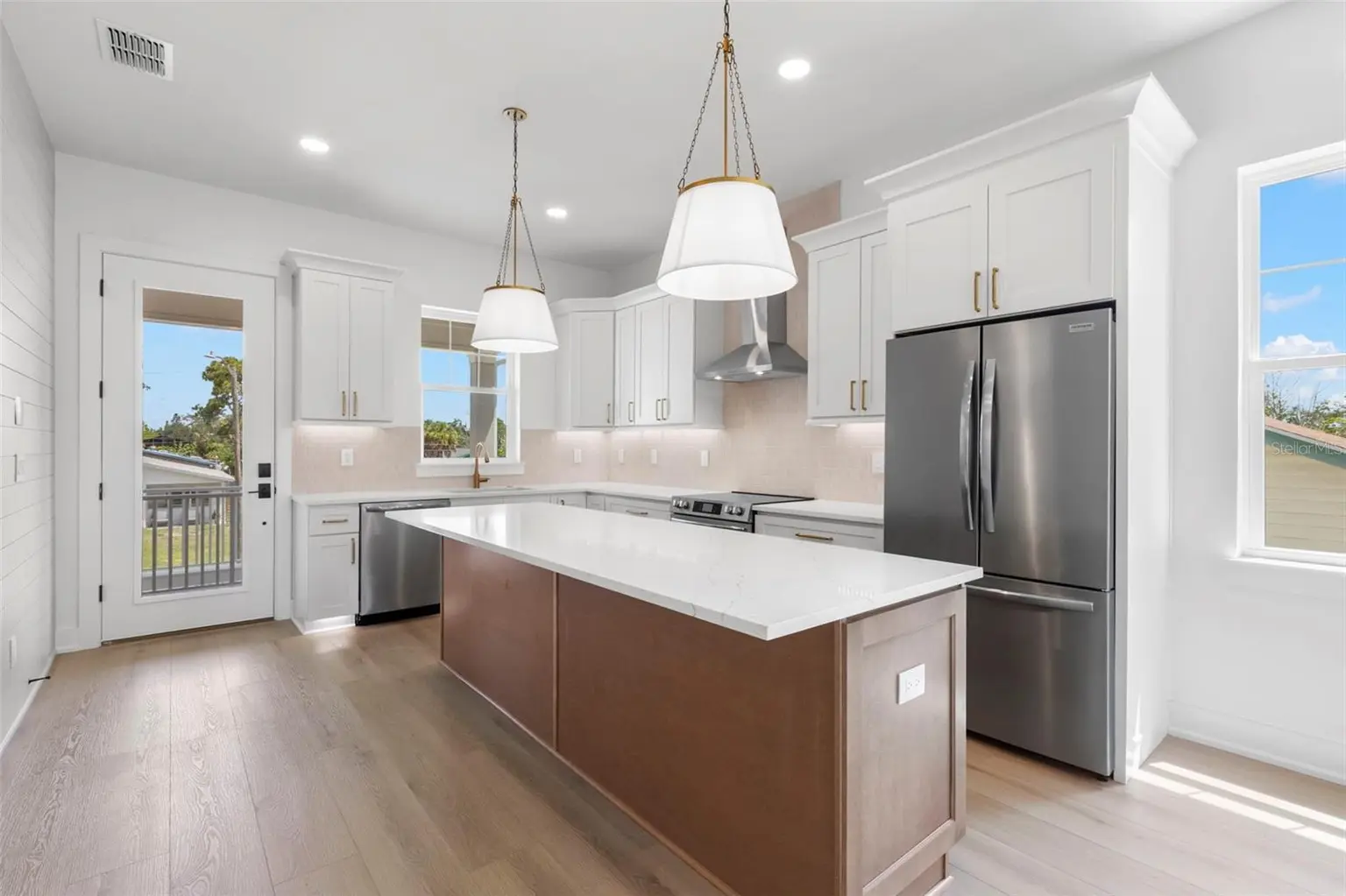1868 MISSISSIPPI AVENUE NE, ST PETERSBURG, FL, photo 15 of 36