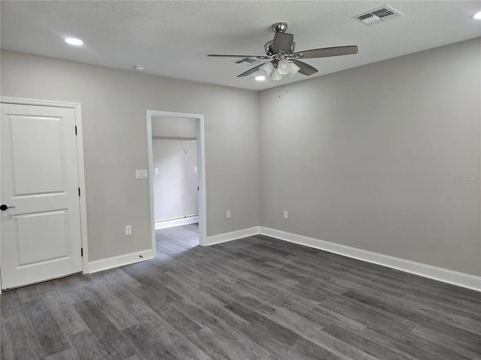 701 E LINEBAUGH AVENUE, TAMPA, FL, photo 5 of 24