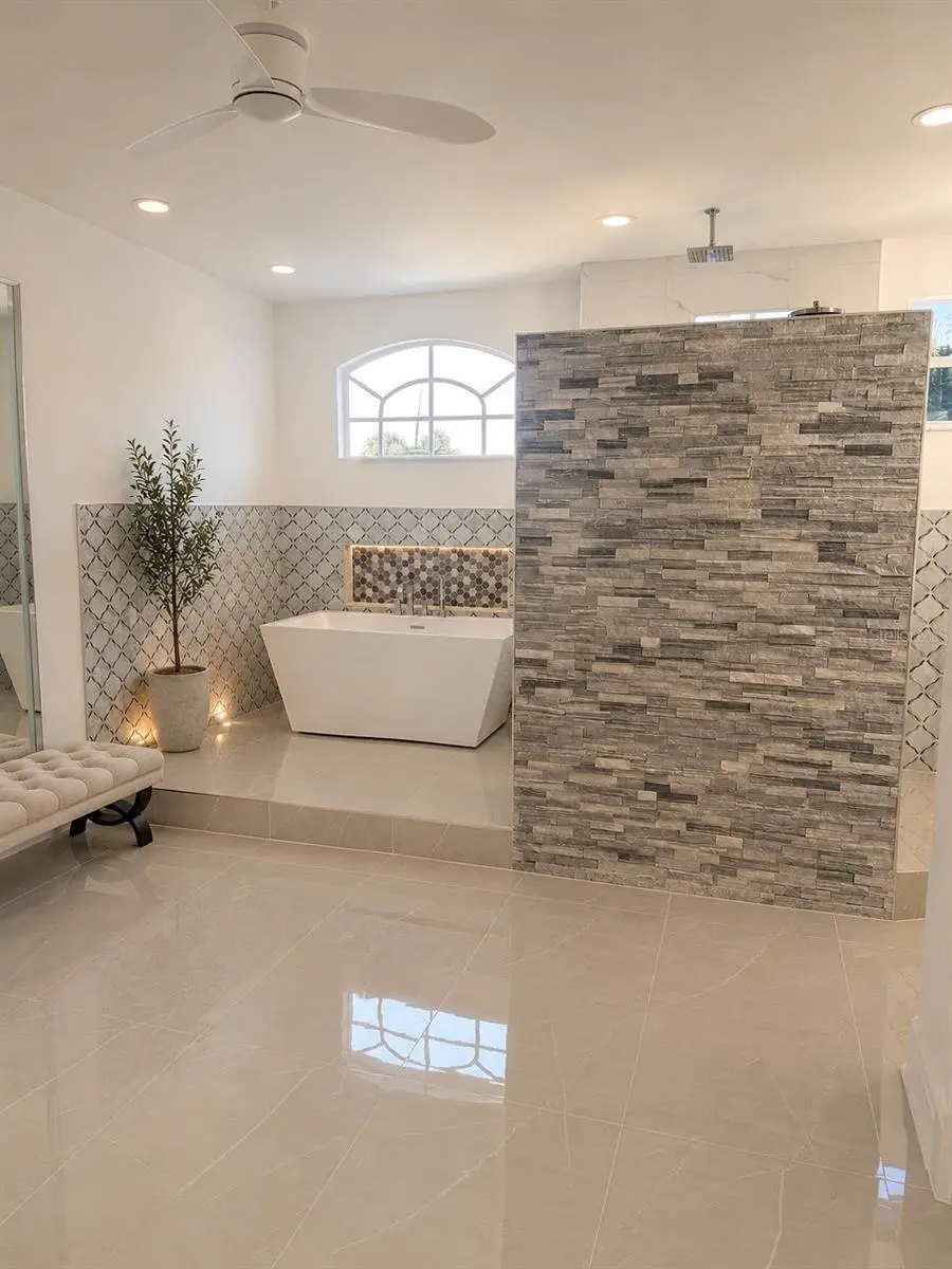 452 BATH CLUB BOULEVARD N, NORTH REDINGTON BEACH, FL, photo 11 of 19