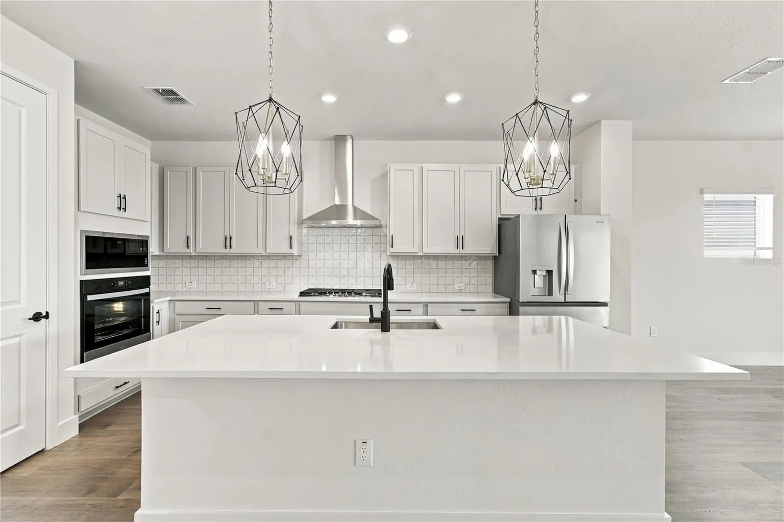 5147 CREEK SAND DRIVE, APOLLO BEACH, FL, photo 3 of 39