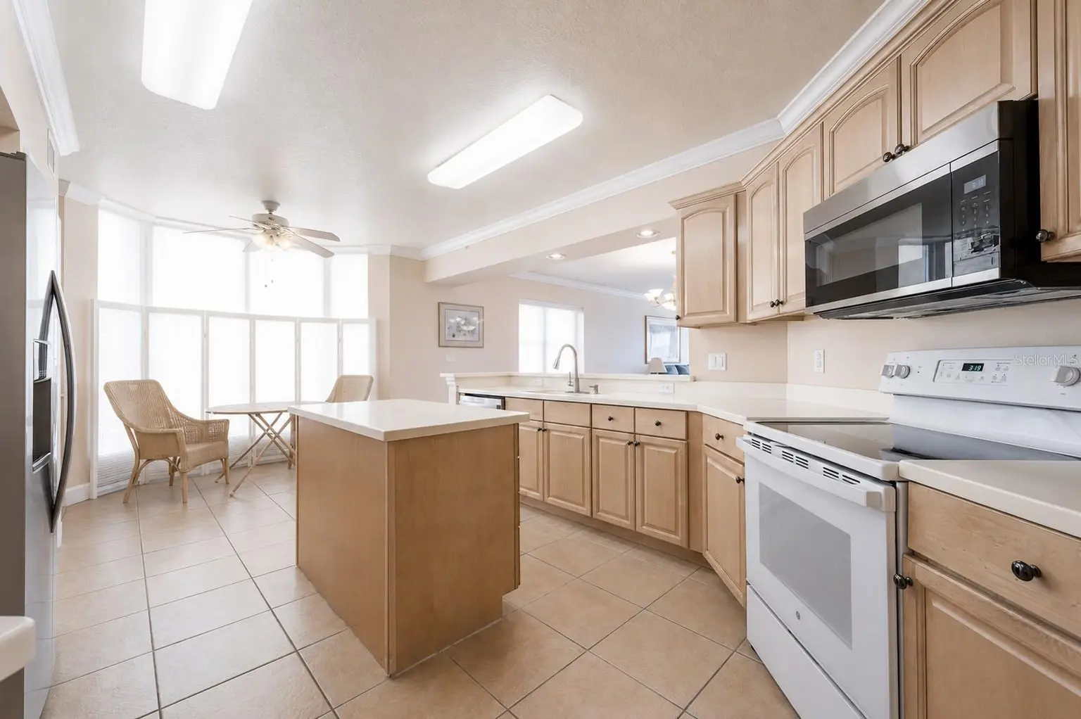 16750 GULF BOULEVARD #311, NORTH REDINGTON BEACH, FL, photo 11 of 57