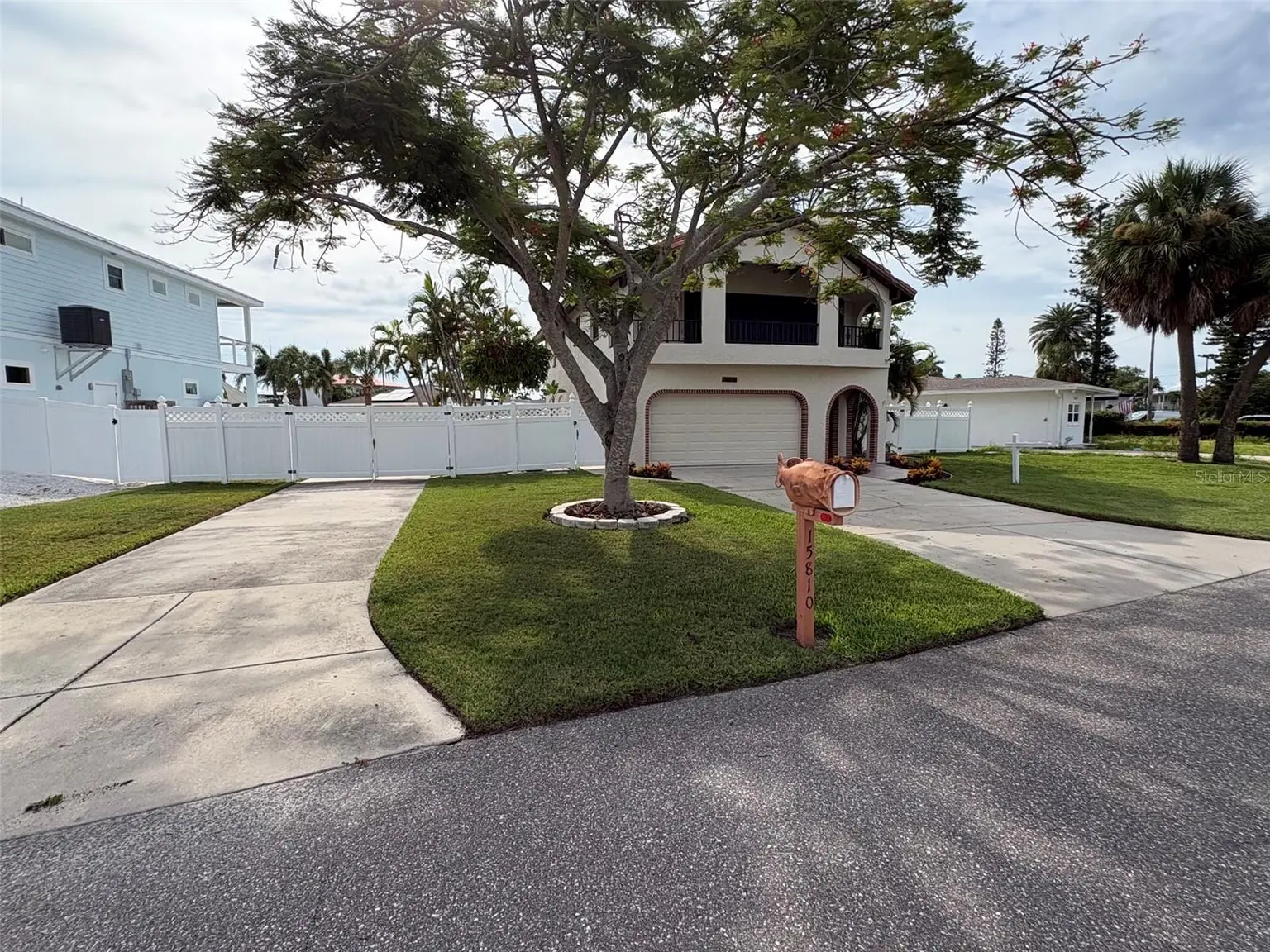 15810 REDINGTON DRIVE, REDINGTON BEACH, FL, photo 2 of 43