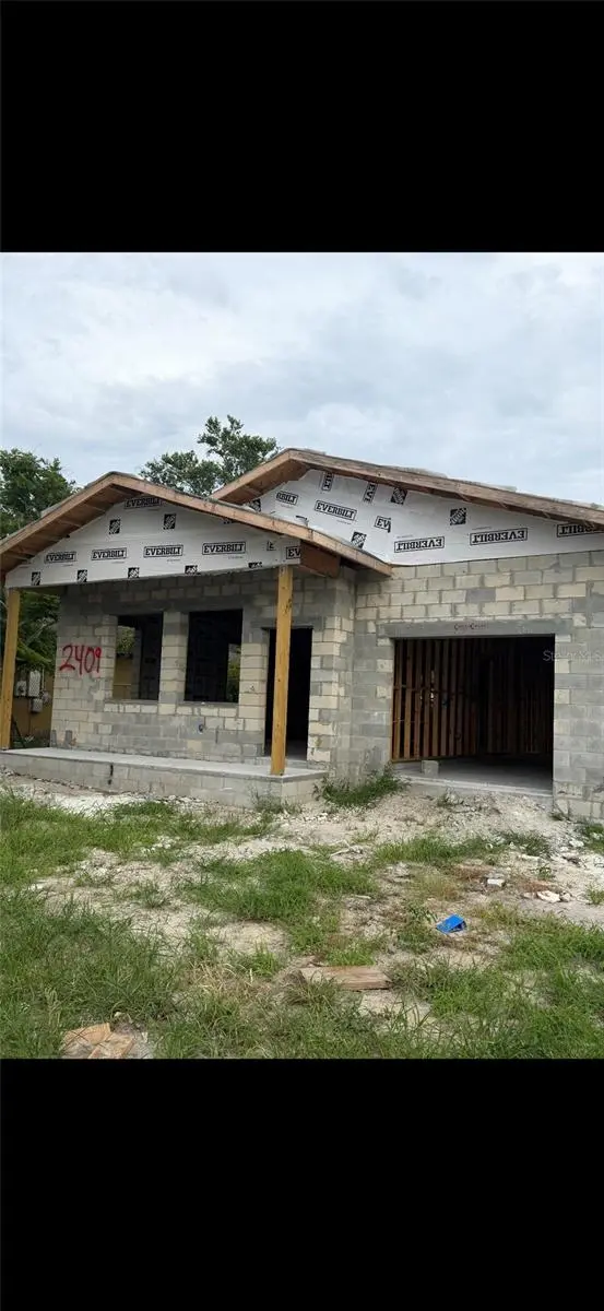 High School Heights home, photo 2 of 3