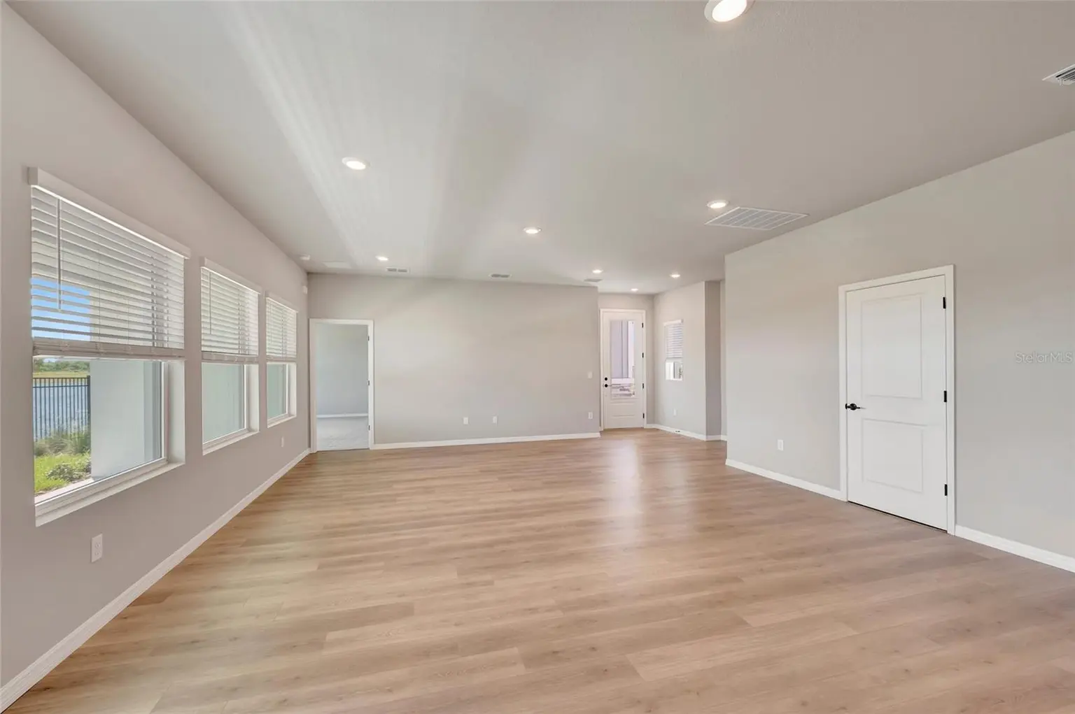 5261 COLONY VISTA DRIVE, APOLLO BEACH, FL, photo 9 of 32