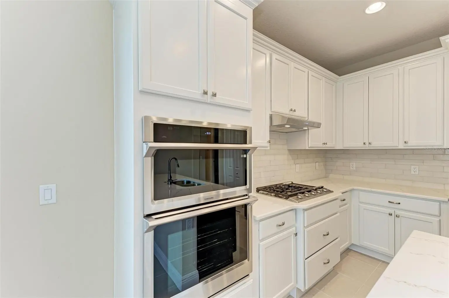 149 OKEEFFE CIRCLE, BRADENTON, FL, photo 8 of 41