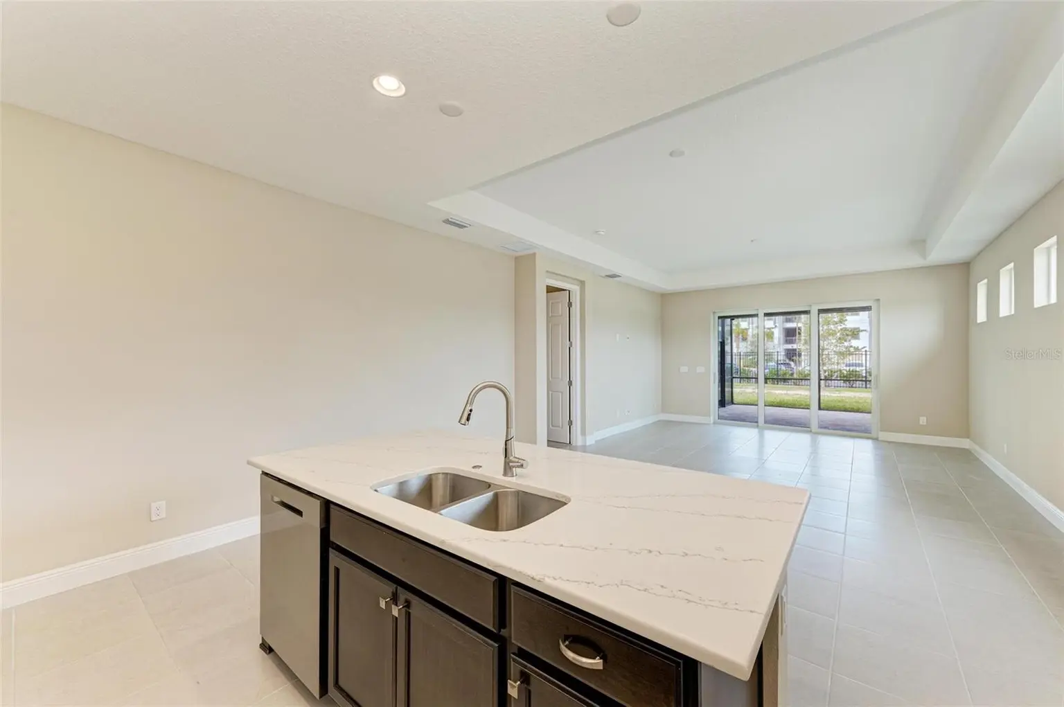 149 OKEEFFE CIRCLE, BRADENTON, FL, photo 10 of 41