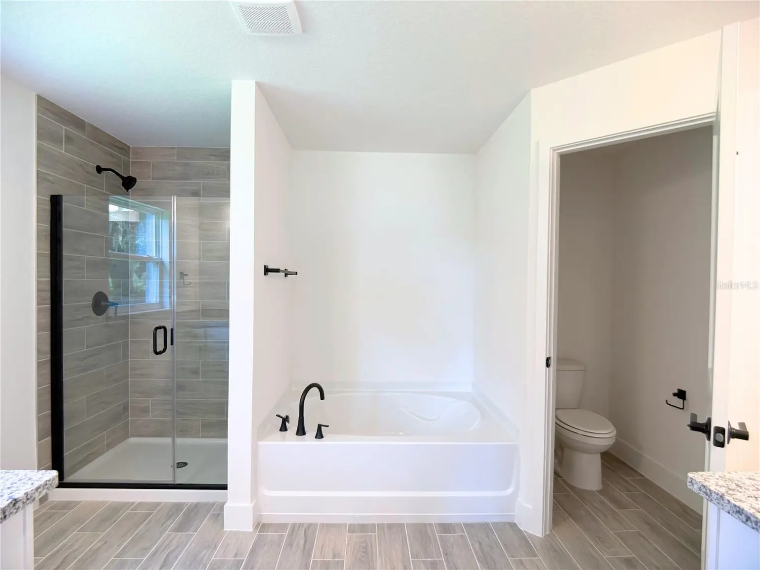 36861 HIDDEN VIEW CIRCLE, DADE CITY, FL, photo 17 of 30