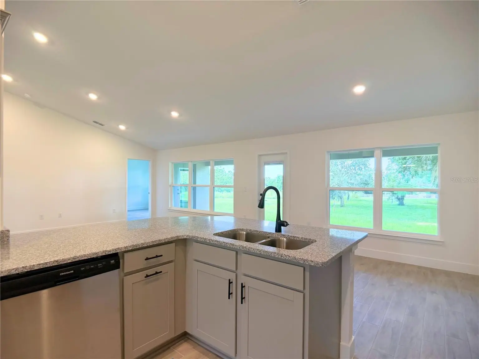 36893 HIDDEN VIEW CIRCLE, DADE CITY, FL, photo 8 of 34