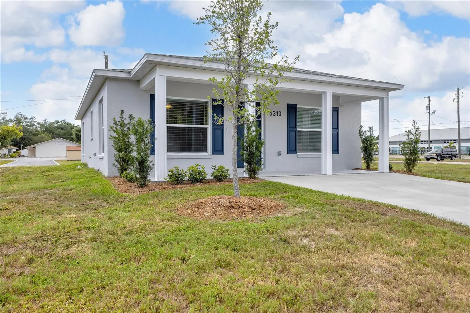 Meadow Lakes home, photo 5 of 8
