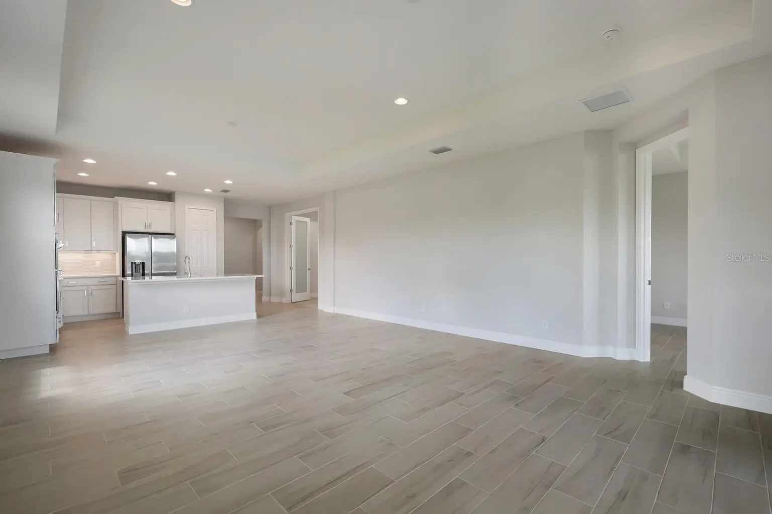 10748 KLEE AVENUE, BRADENTON, FL, photo 9 of 32