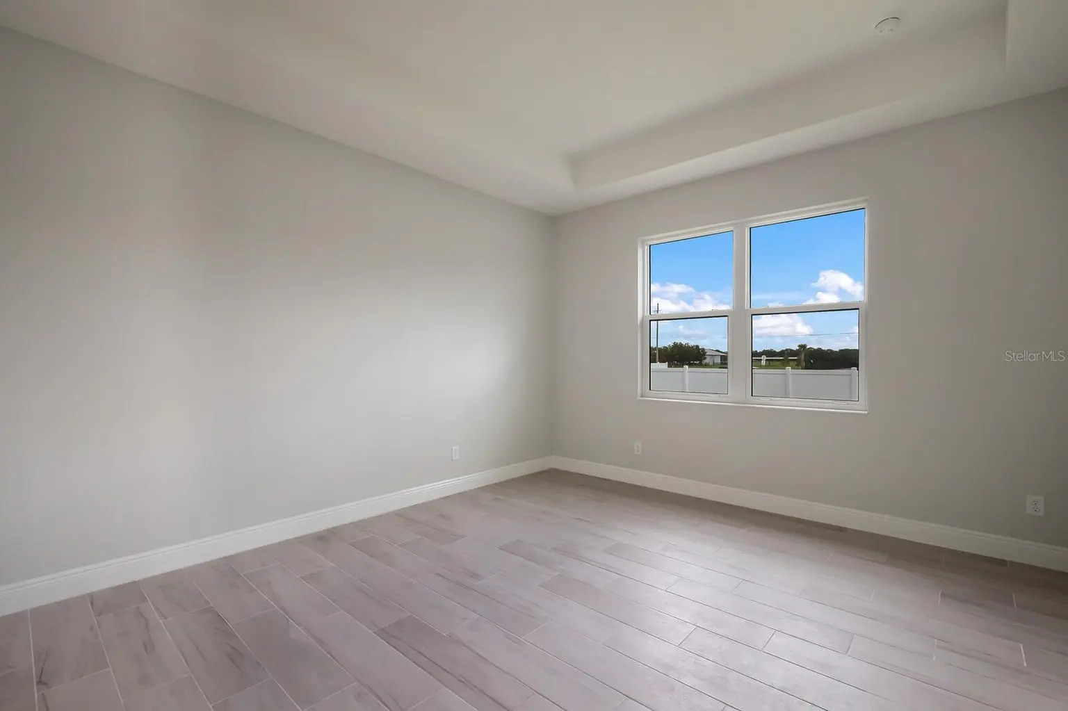10748 KLEE AVENUE, BRADENTON, FL, photo 11 of 32