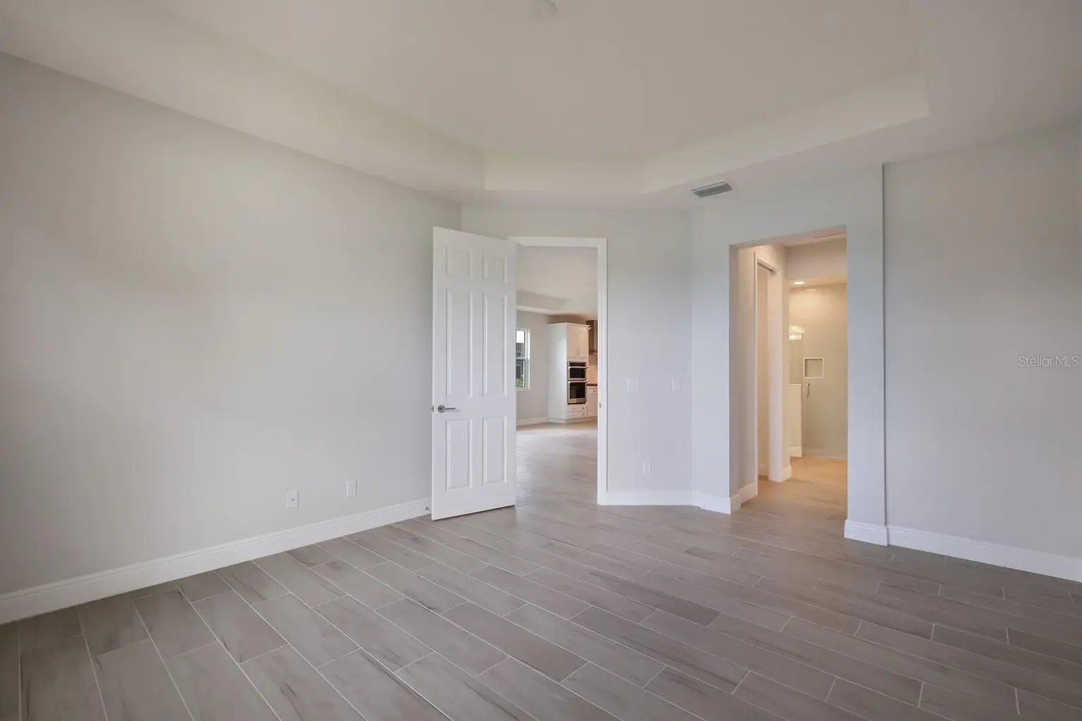 10748 KLEE AVENUE, BRADENTON, FL, photo 12 of 32