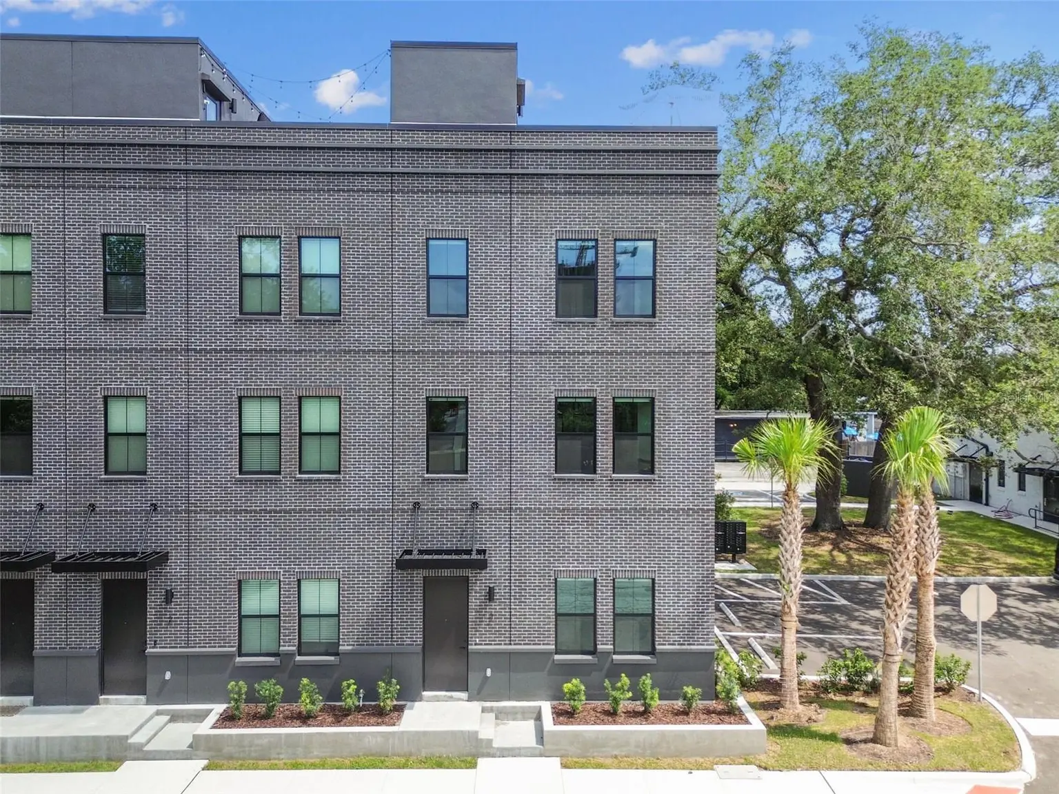 Canvas Tpa Townhomes home, photo 7 of 8