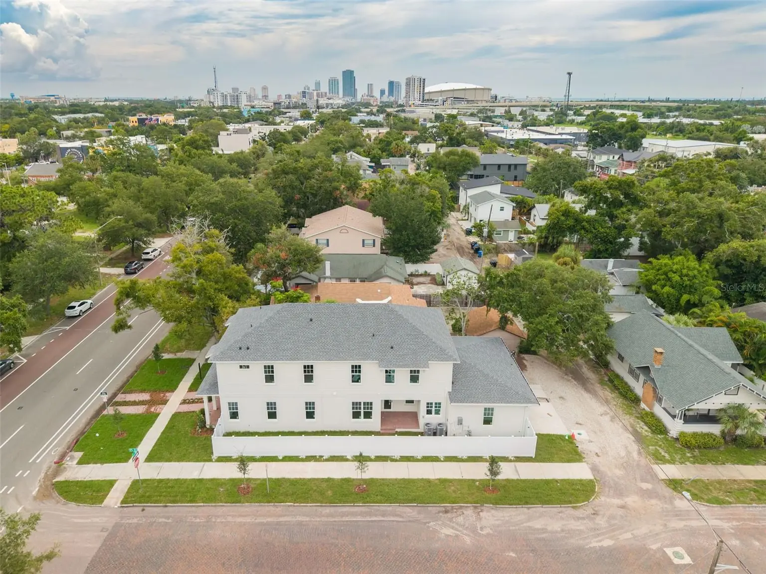 St Petersburg Investment Co home, photo 7 of 8