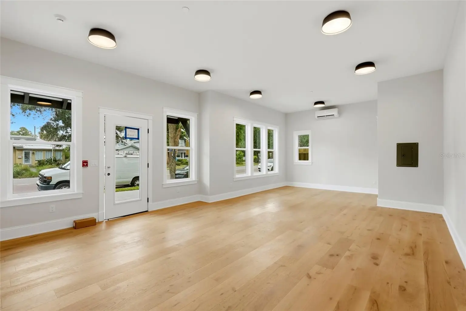 Clemmons Court home, photo 8 of 8