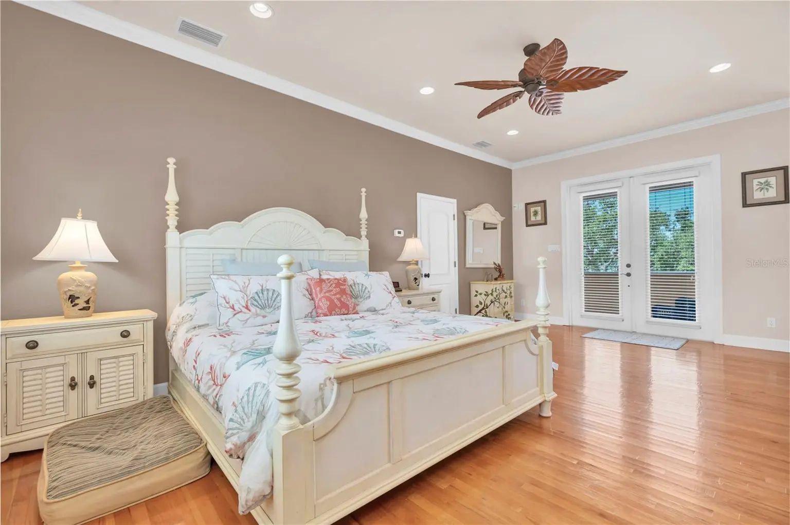 16102 4TH STREET E, REDINGTON BEACH, FL, photo 8 of 51