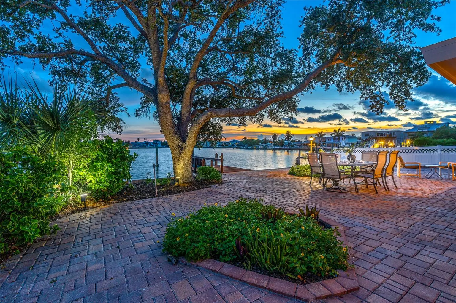 16102 4TH STREET E, REDINGTON BEACH, FL, photo 13 of 51