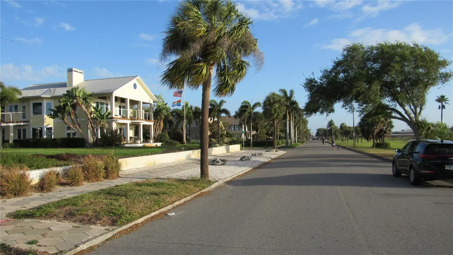 1817 BEACH DRIVE SE, ST PETERSBURG, FL, photo 11 of 18