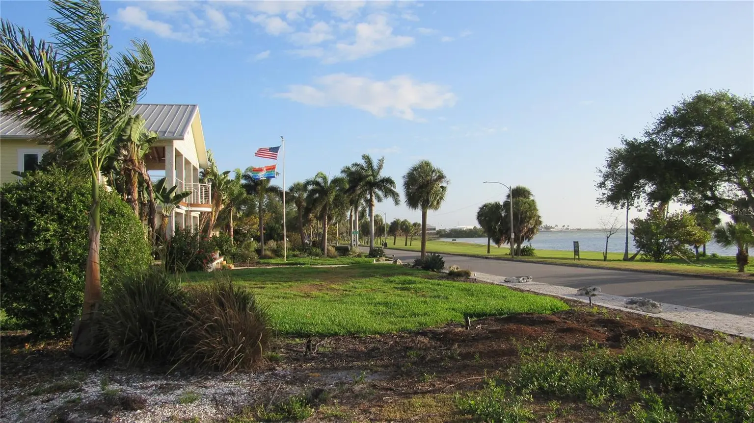 1817 BEACH DRIVE SE, ST PETERSBURG, FL, photo 12 of 18