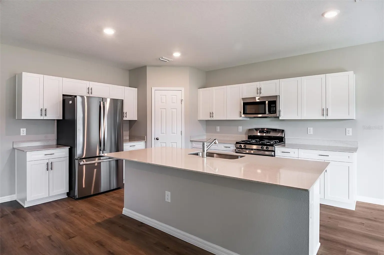 36613 SAGEMOOR DRIVE, ZEPHYRHILLS, FL, photo 2 of 30