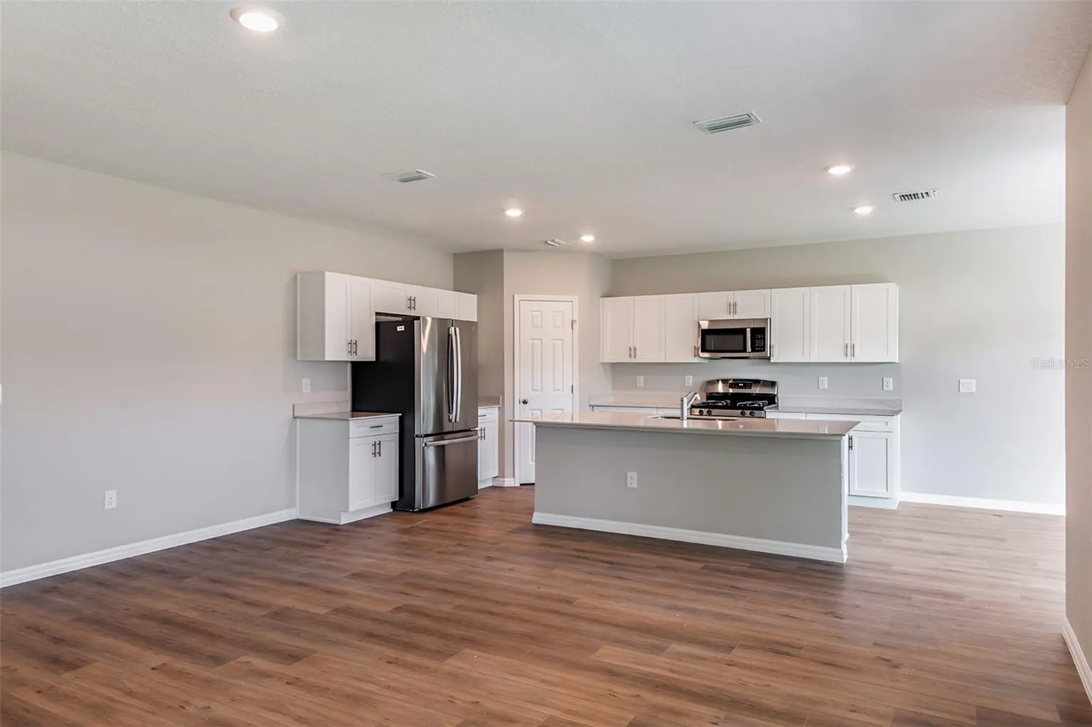 36613 SAGEMOOR DRIVE, ZEPHYRHILLS, FL, photo 8 of 30