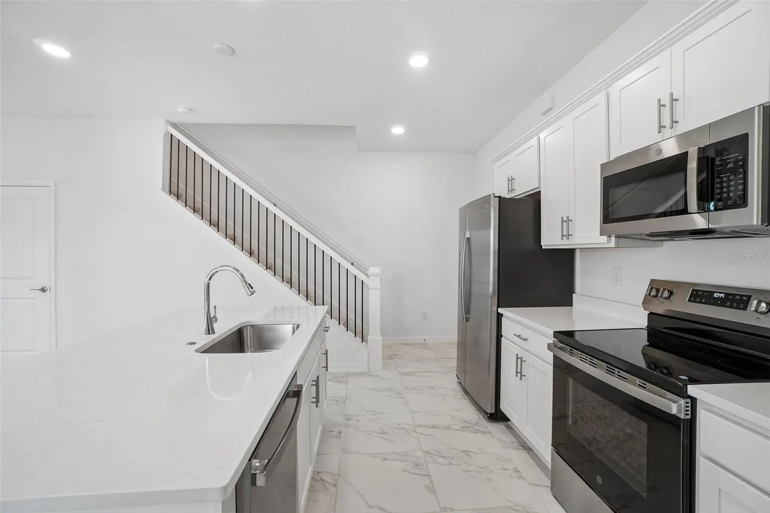 613 SILVER STREAM COURT, BRANDON, FL, photo 12 of 30