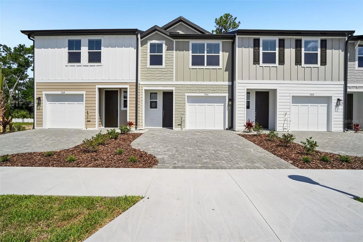 7556 DEER VALLEY CIRCLE, TAMPA, FL