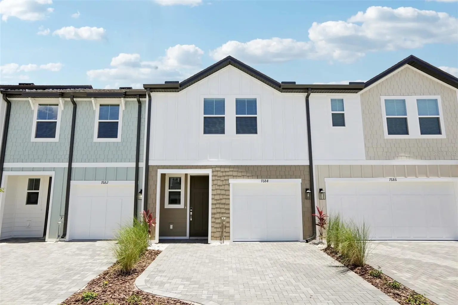 7558 DEER VALLEY CIRCLE, TAMPA, FL